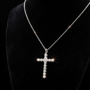 NWT .79 CT Moissanite Cross Pendant Necklace .925 Sterling Silver Retails $599